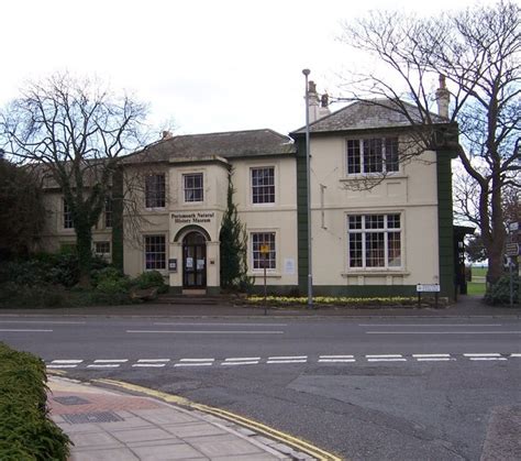 Portsmouth Natural History Museum,... © Colin Babb cc-by-sa/2.0 ...