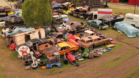 Mark Vicker - Diorama Junkyard 21 - Custom Hot Wheels & Diecast Cars