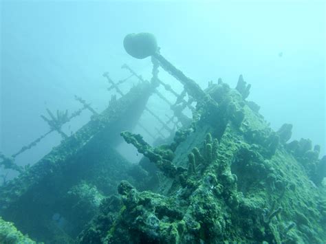 Aruba Wreck Dive: SS Antilla - The Adventures of Sugar Shack