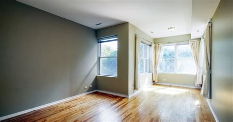 The Chicago Real Estate Local: New price! Lincoln Square two bedrooms ...