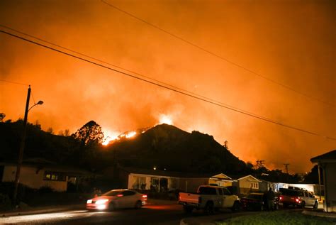 Wildfires in Southern California force thousands of people to flee | MPR News