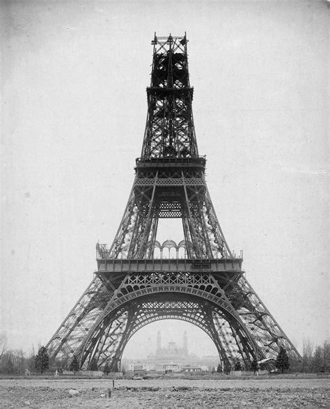 Eiffel Tower under construction, 1887-1889