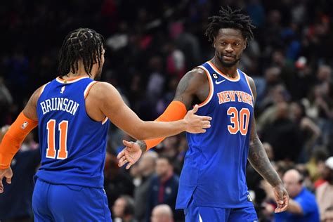 New York Knicks announce huge status updates for Julius Randle and Jalen Brunson ahead of Game 2 ...