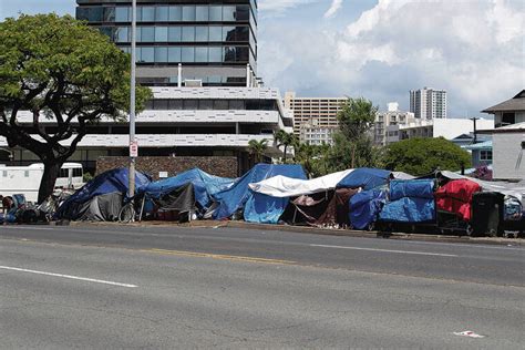 Hawaii to pay to return homeless people back to mainland | Honolulu ...