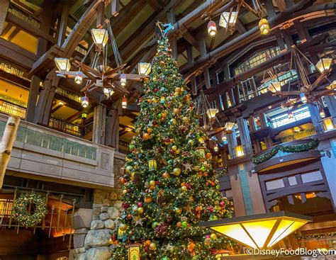 PHOTOS: One of Disneyland Resort's Most Beautiful Christmas Trees is ...