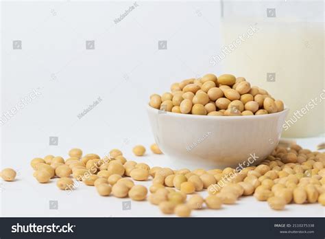 High Protein Product Soybeans Popular Ingredient Stock Photo 2110275338 ...