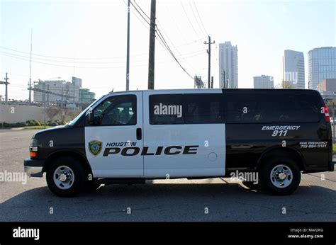 Parked Police Van Stock Photos & Parked Police Van Stock Images - Alamy