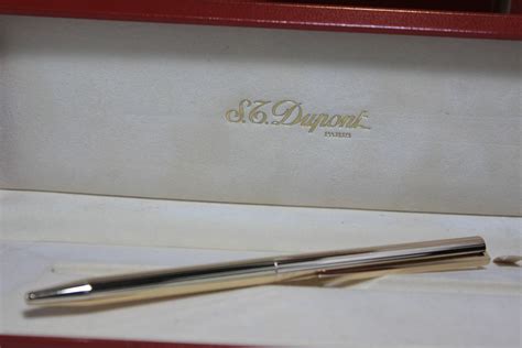 ziq S.T. DUPONT collections: ORIGINAL S.T.DUPONT GOLD BALLPEN WITH NICE DESIGN CODE :1055 (SOLD)