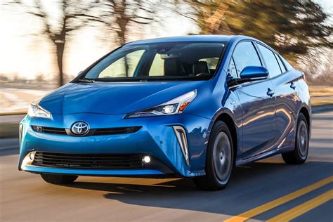 2020 Toyota Prius Review - Autotrader