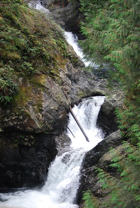 Twin Falls Trail | A Fun Hike For All Ages | Seattle Bloggers