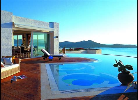 GREECE LUXURY VILLAS - Cerca con Google | Luxury beach resorts, Pool, Luxury hotel