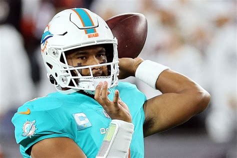 Tua Tagovailoa injury: Updates on Dolphins QB after head injury vs. Bengals - SBNation.com