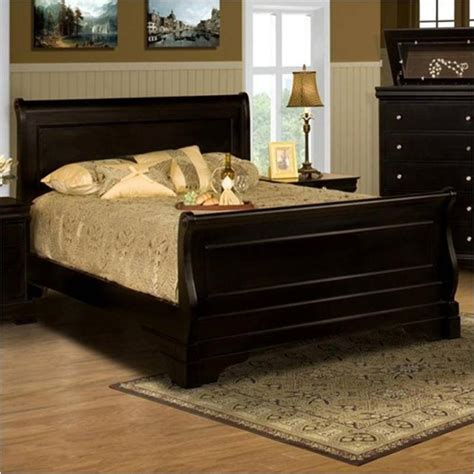 00-013-310 New Classic Furniture Belle Rose Queen Sleigh Bed