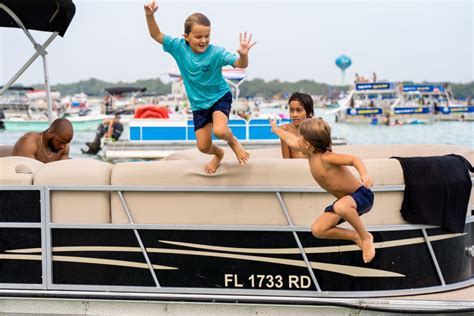 Adventure Destin Watersports - Find Things To Do in Destin Florida