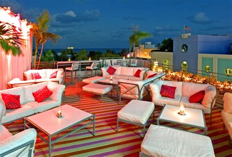 17 Best Rooftop Bars in Miami