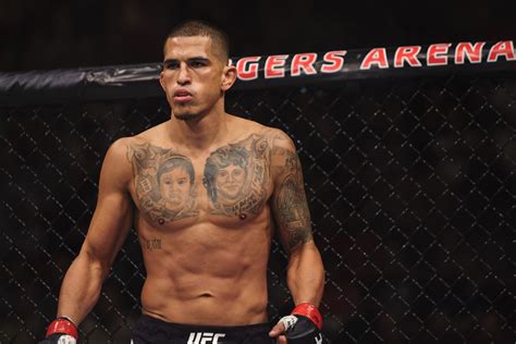 UFC: Anthony Pettis speaks out about his troubles