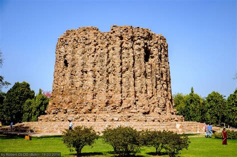 Alai Minar: Alauddin Khilji’s Unfinished Minaret | Amusing Planet