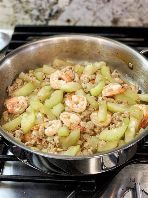 Ginisang Upo With Ground Turkey and Shrimp - What's Barb Cooking