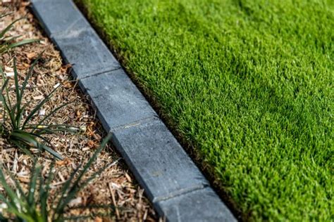 On-Trend Lawn Edging Options! | Cobbitty Lawn Turf