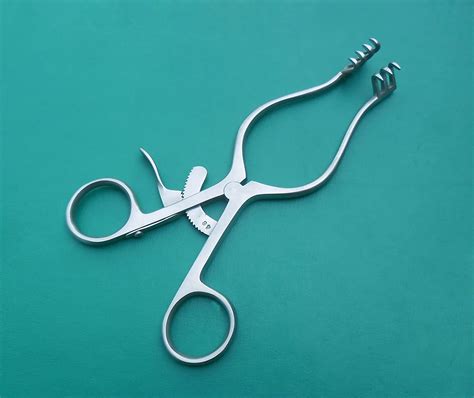 Amazon.com: Weitlaner Retractor New Surgical Instrument 6½" Sharp ...