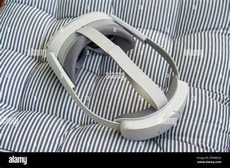 A high-tech VR virtual reality head-mounted display Stock Photo - Alamy