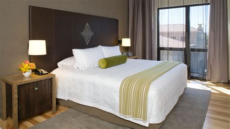 Suites in Napa Accommodations | Andaz Napa