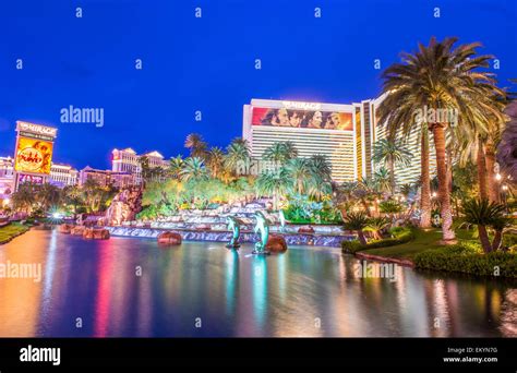 The Mirage Hotel and the artificial volcano in Las Vegas Stock Photo ...