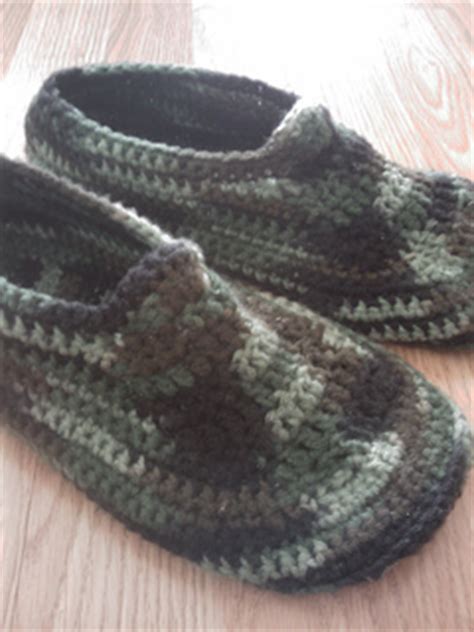 Ravelry: Men's Padded Sole Slippers pattern by Sue Norrad