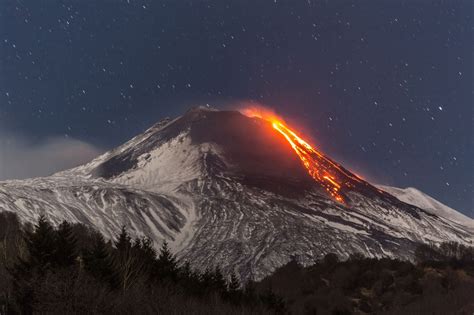 Mount Etna eruption sends lava spewing and huge column of gas into night sky - Galleries ...