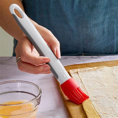 Chef's Silicone Basting Brush - Shop | Pampered Chef US Site