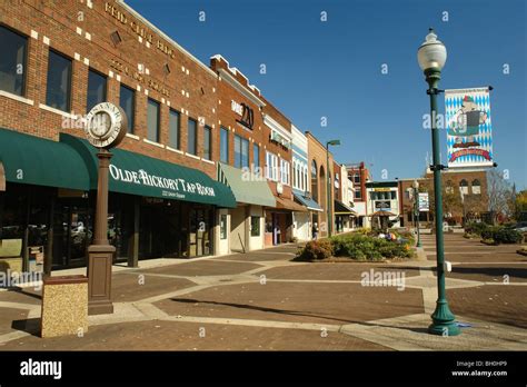 Hickory, NC, North Carolina, Downtown, pedestrian street, Olde Stock Photo: 27673473 - Alamy