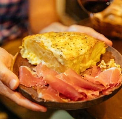 Madrid's Favorite Food Tour: The 10 Tastings - Withlocals