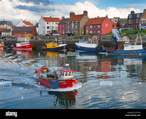 Victoria Harbour, Dunbar, East Lothian, Scotland Stock Photo - Alamy