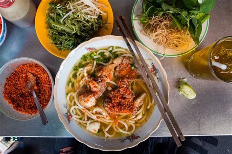 Vietnamese Food: 25 Must-Eat Dishes in Saigon (and Where To Try Them)