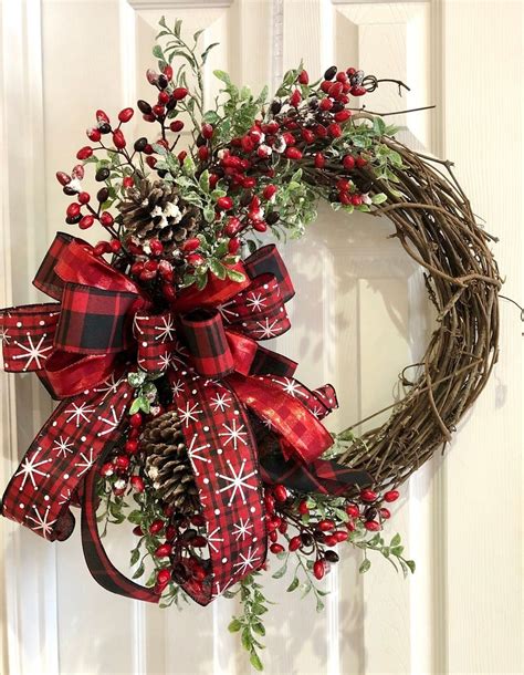 Decorated Christmas Wreaths Ideas