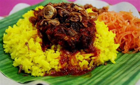 Potongan Ayam Nasi Kuning Di Banjarbaru Mengecil? – Teras7.com