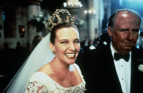 Muriel's Wedding (1994) - Turner Classic Movies