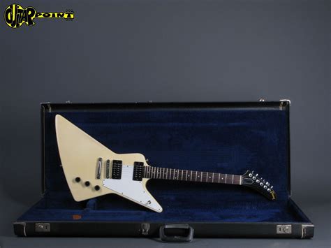 1983 Gibson Explorer – White – GuitarPoint