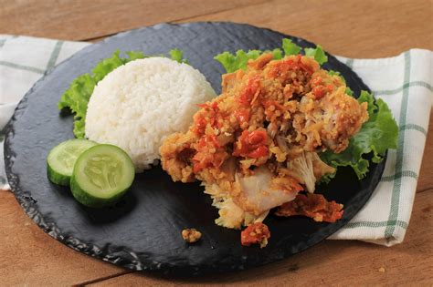 Where to Eat the Best Ayam Geprek in the World? | TasteAtlas