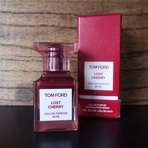 Lost Cherry Tom Ford Perfume Sample | Decantlandia.com