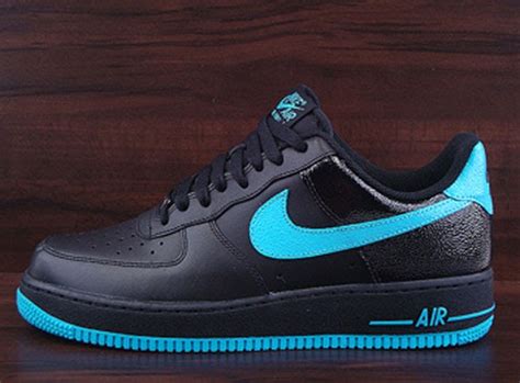 SoleSurvivor Detroit: Nike Air Force 1 Low ’07 – Black – Chlorine Blue