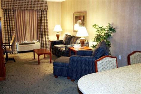 Hampton Inn Long Island - Brookhaven - UPDATED 2017 Prices & Hotel ...