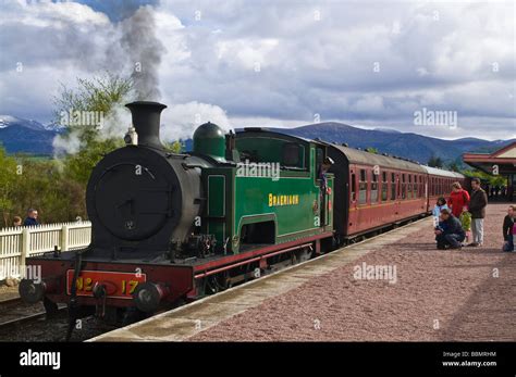 dh Strathspey Steam Railway AVIEMORE INVERNESSSHIRE Braeriach Steam Train family watching ...