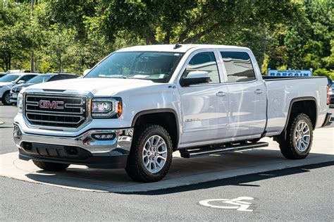 Pre-Owned 2018 GMC Sierra 1500 4WD Crew Cab 153.0 SLE Crew Cab Pickup ...