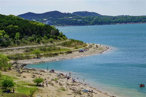 Canyon Lake closes five boat ramps due to low water levels