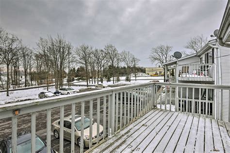 Mount Pocono Condo w/Balcony - Near Mt Airy Casino - Alquileres de vacaciones en Mount Pocono ...