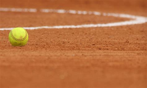 Aesthetic Softball Wallpapers - Wallpaper Cave