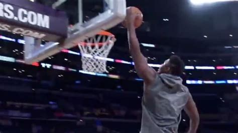 VIDEO: Zion Williamson Dunking Again is the Best News of the Season for ...