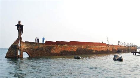 Huge World War II shipwreck raised from the depths in massive salvage operation | Fox News