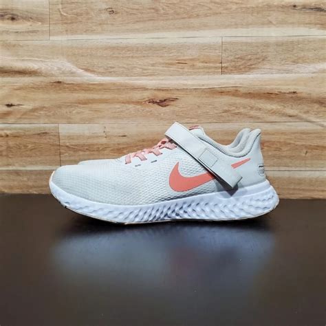 Nike Revolution 5 Flyease Summit White Shoes Women's … - Gem